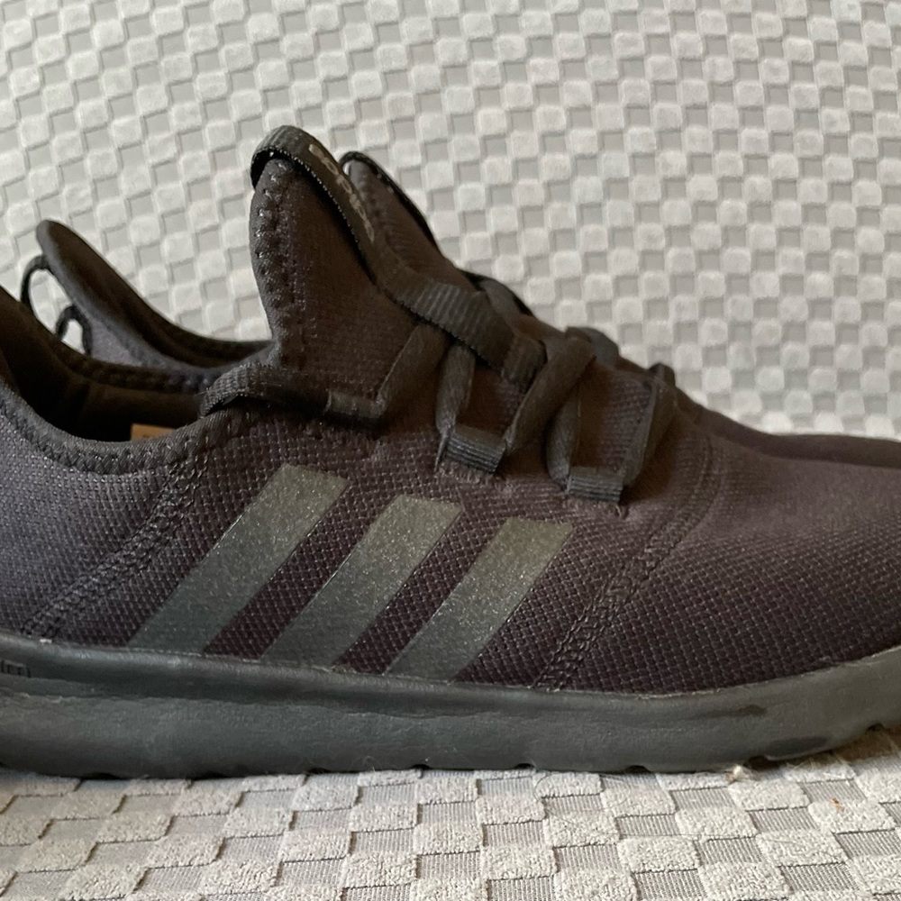 Adidas athletic shoes women’s